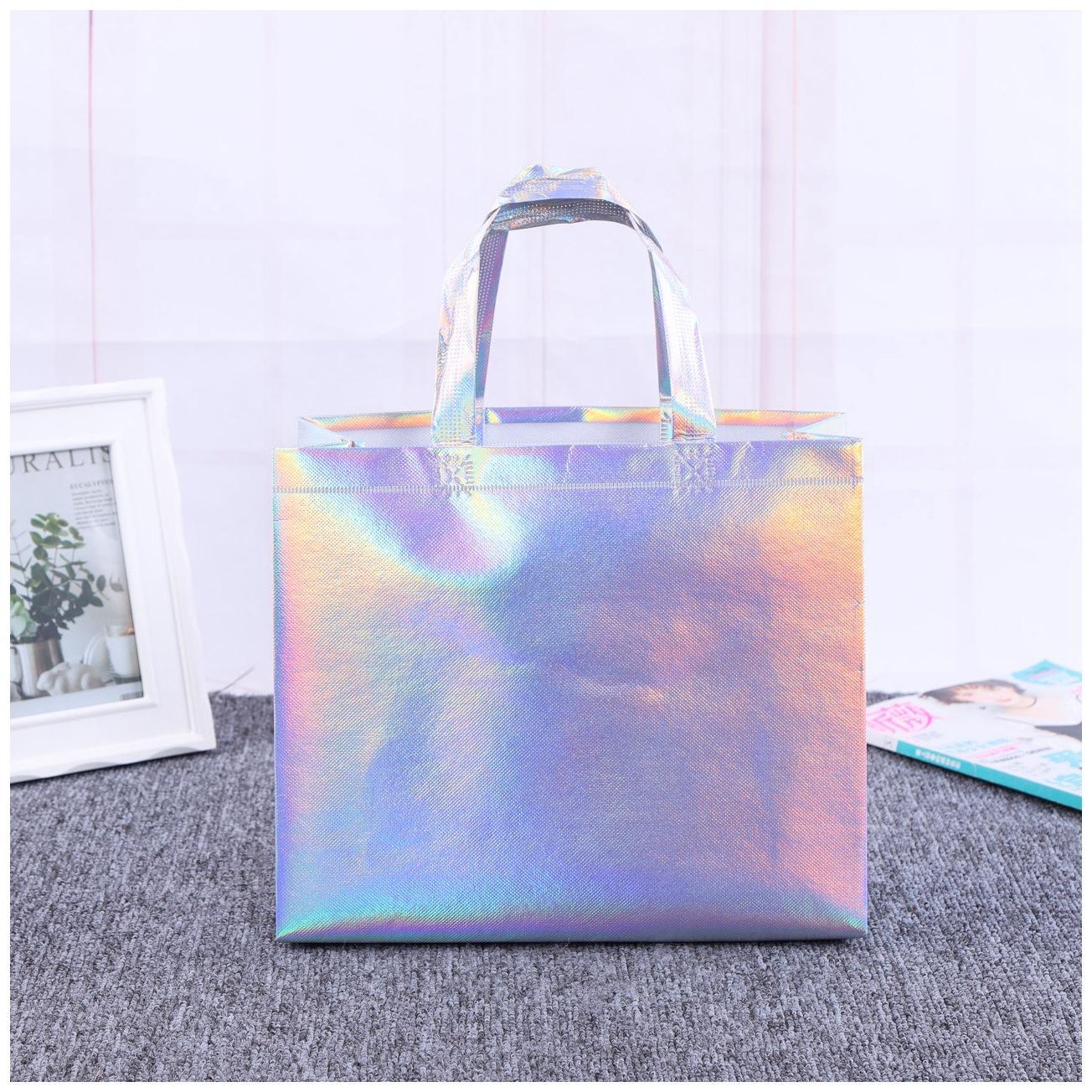 服装袋的绿色转型与智慧未来